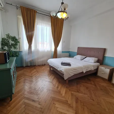 Daire Franceza Street 3bedroom