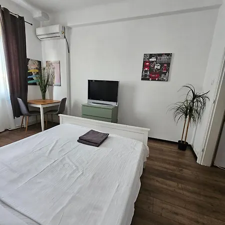 Daire Franceza Street 3bedroom