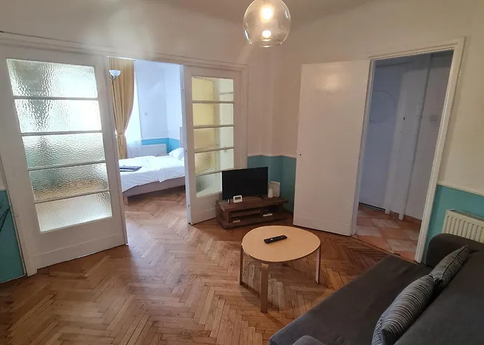 Franceza Street 3bedroom *