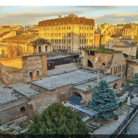 Franceza Street 3bedroom *